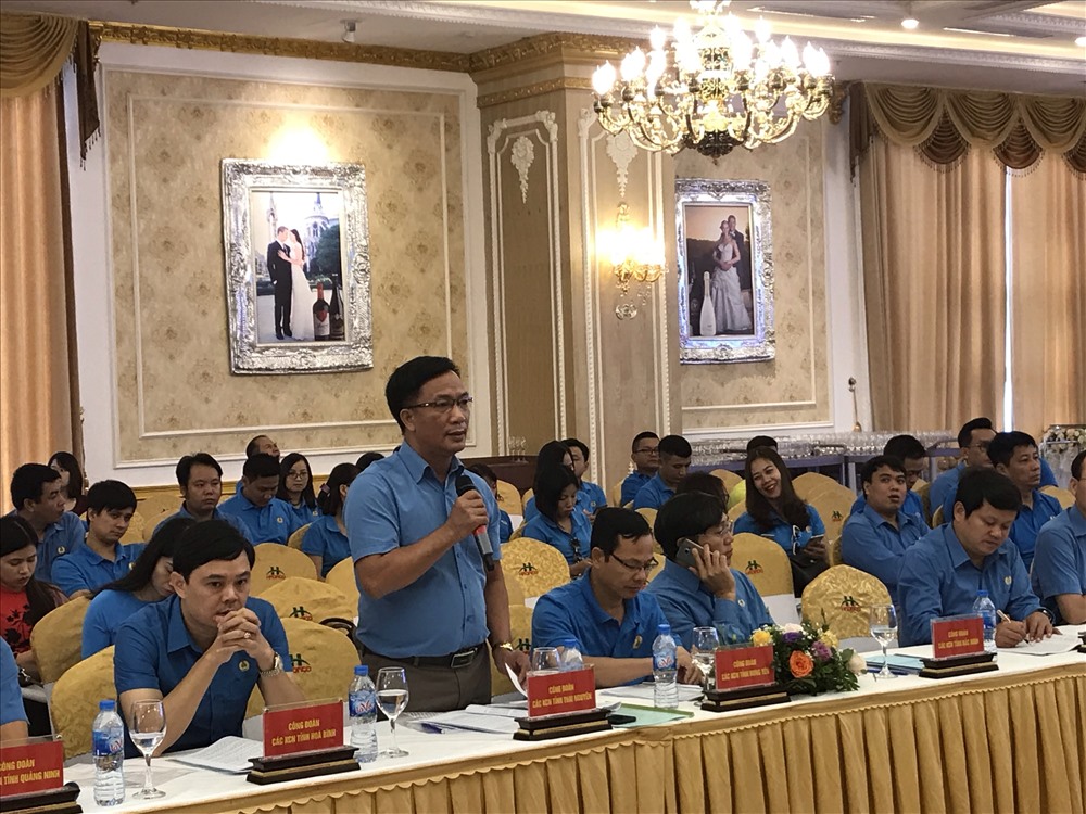 Đại biểu Công đoàn các KCN tỉnh Thái Nguyên đưa ra ý kiến xây dựng cơ chế thông tin 2 chiều giữa công đoàn và người lao động. ẢNh BH