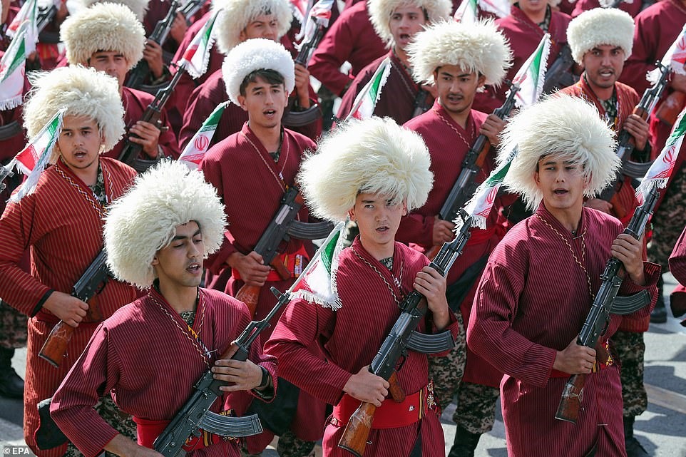 Lực lượng dân quân Turkmen Basij. Ảnh: EPA