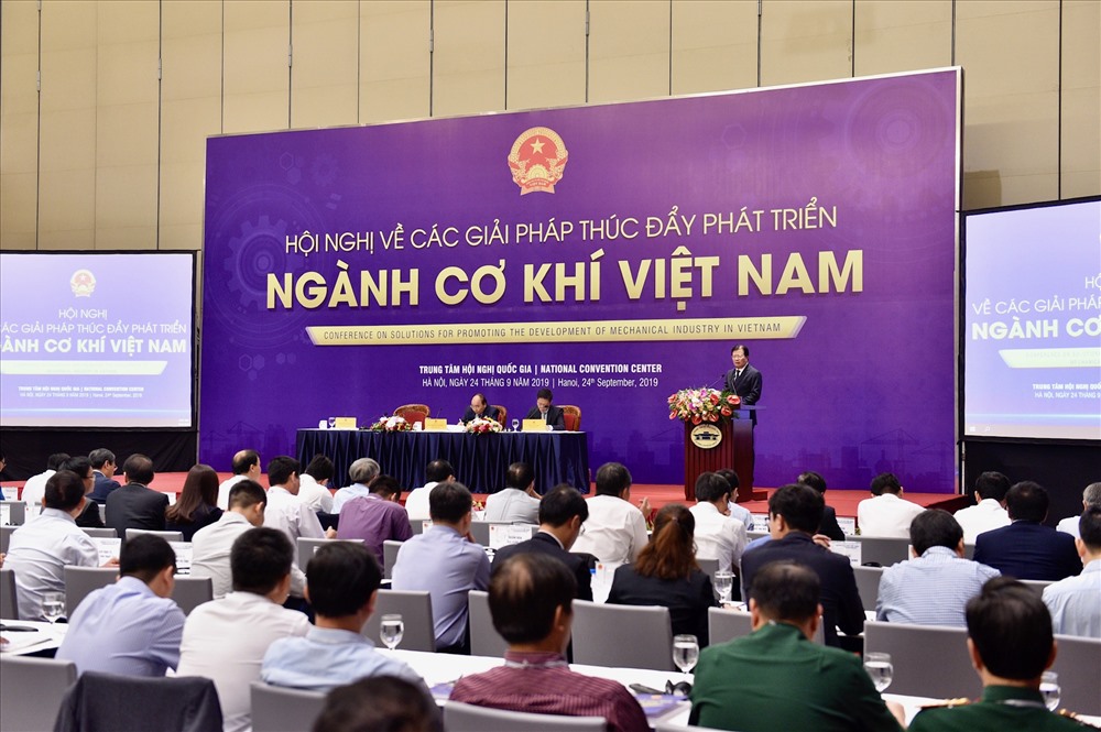 Hội nghị về các giải pháp thúc đẩy phát triển ngành cơ khí Việt Nam. Ảnh: VGP