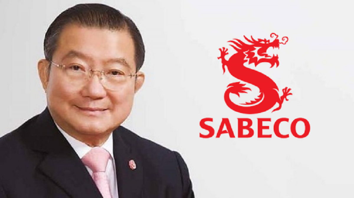 Cuối năm 2017, ông Thapana Sirivadhanabhakdi, Giám đốc điều hành Thaibev, đồng thời là con trai thứ hai của tỉ phú Charoen Sirivadhanabhakdi đã thông qua Vietnam Beverage, mua thành công hơn 343 triệu cổ phần của Tổng công ty cổ phần Bia - Rượu - Nước giải khát Sài Gòn (Sabeco). Họ đã chi khoảng 110.000 tỉ đồng, tương đương 4,8 tỉ USD để sở hữu 53,59% cổ phần Sabeco. Ảnh: ST