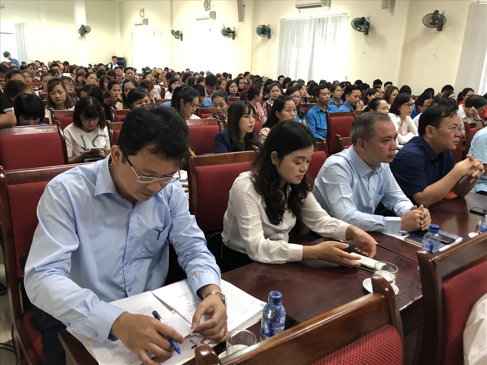 Hơn 200 cử tri là cán bộ công đoàn, CNVCLĐ tỉnh Thái Nguyên tham dự Hội nghị. Ảnh: V.L