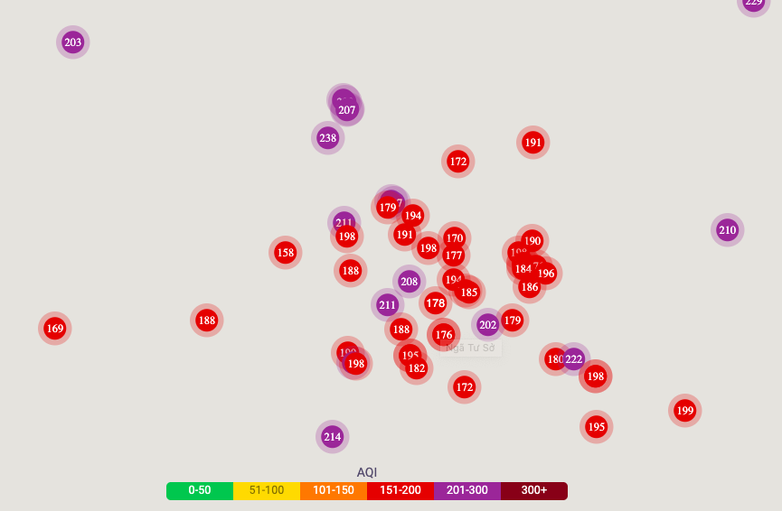 Trên ứng dụng thời tiết Pam Air, đa số khu vực quan trắc chỉ số AQI màu đỏ và màu tím nguy hại cho sức khoẻ. Ảnh: pamair.org.