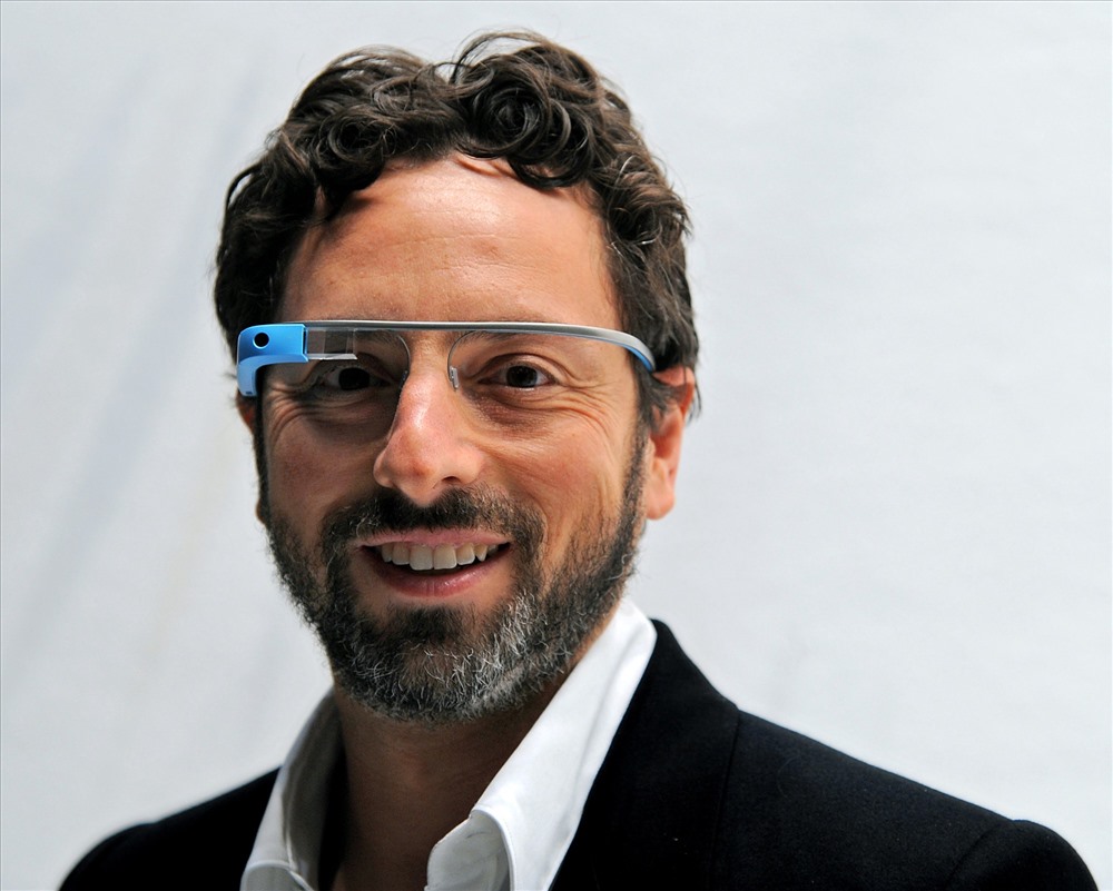 Sergey Brin là nhà đồng sáng lập Google và Chủ tịch công ty Alphabet, công ty mẹ của Google. Với 54,2 tỉ USD, Sergey Brin hiện đang là người giàu thứ 9 hành tinh, giàu thứ 6 trong giới tỉ phú công nghệ. Ảnh: Medium
