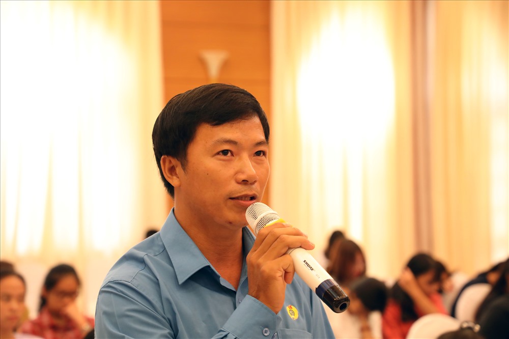 Anh Phan Văn Trung - Công đoàn Ban quản lý Rừng phòng hộ Cần Giờ.