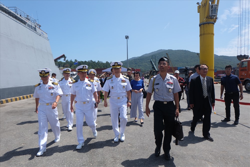 Trong thời gian thăm TP Đà Nẵng, các sỹ quan và thủy thủ tàu sẽ đến thăm xã giao lãnh đạo UBND TP Đà Nẵng và tổ chức các hoạt động giao lưu với sỹ quan Bộ Tư lệnh Vùng 3 Hải quân.