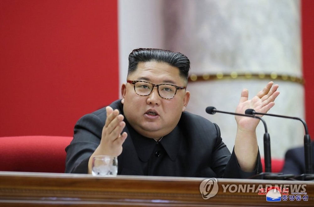 Nhà lãnh đạo Kim Jong-un phát biểu hôm 31.12.2019. Ảnh: Yonhap/KCNA