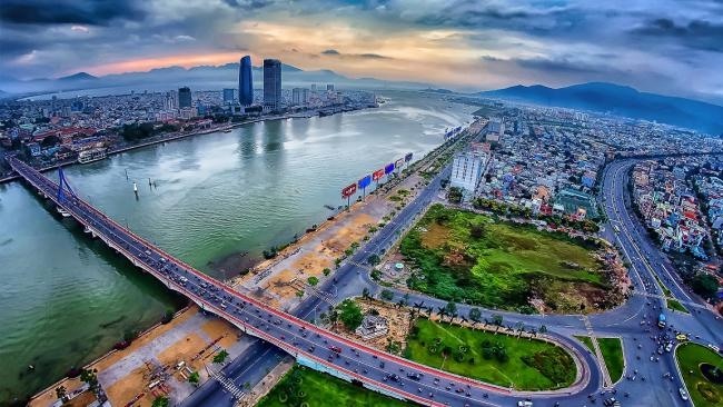 Theo Vietnamreport, thị trường bất động sản hưởng lợi từ tăng trưởng kinh tế. Ảnh: T.HÙNG