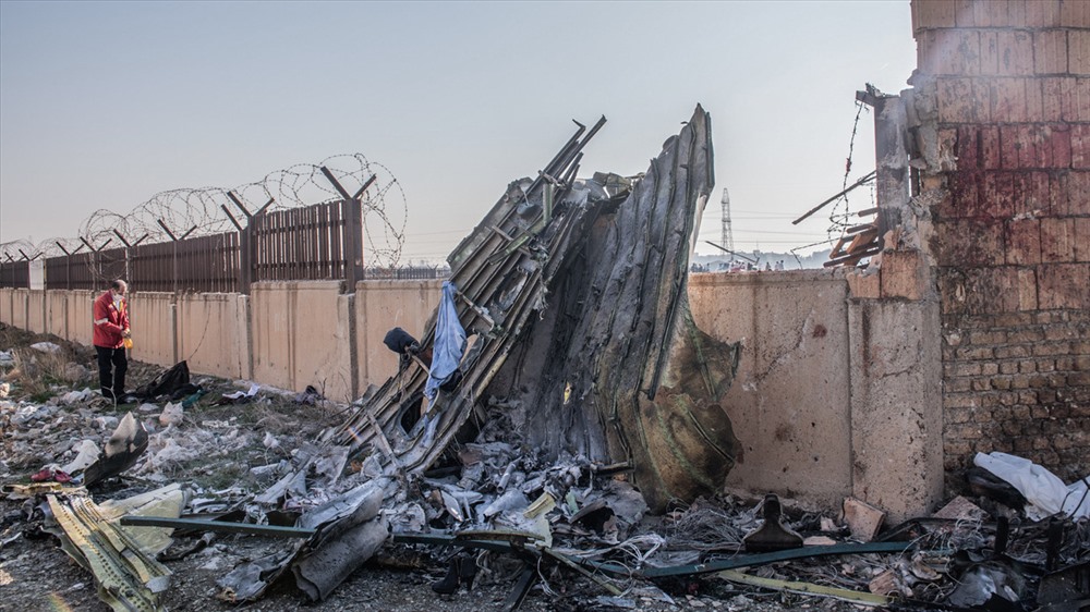 Hiện trường vụ tai nạn máy bay Ukraina. Ảnh: Global Look Press