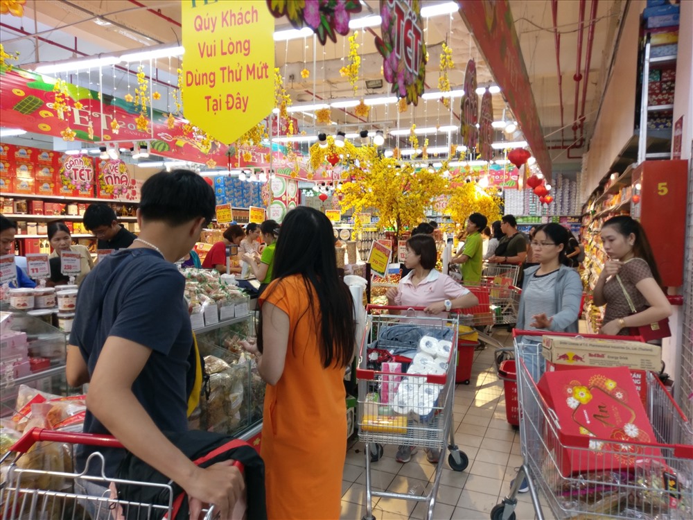 Thông tin từ Liên hiệp Hợp tác xã Thương mại TP.HCM (Saigon Co.op) cho biết so với thời điểm năm trước thì hiện nay nhóm bánh kẹo và nhóm tươi sống của hệ thống bán lẻ Saigon Co.op đang có tăng trưởng tốt hơn từ 10% đến 30% tùy theo từng ngành hàng.