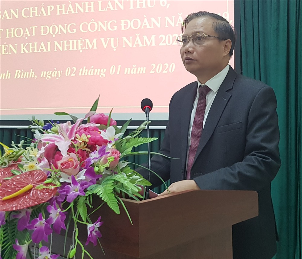 Ông Trần Hồng Quảng, Phó bí thư Tỉnh ủy, Chủ tịch HĐND tỉnh Ninh Bình phát biểu tại hội nghị. Ảnh: NT