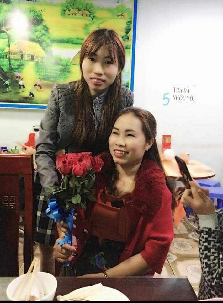 Chị Nguyễn Thị Ngọc và mẹ trong ngày vui đoàn tụ. Ảnh: GĐCC