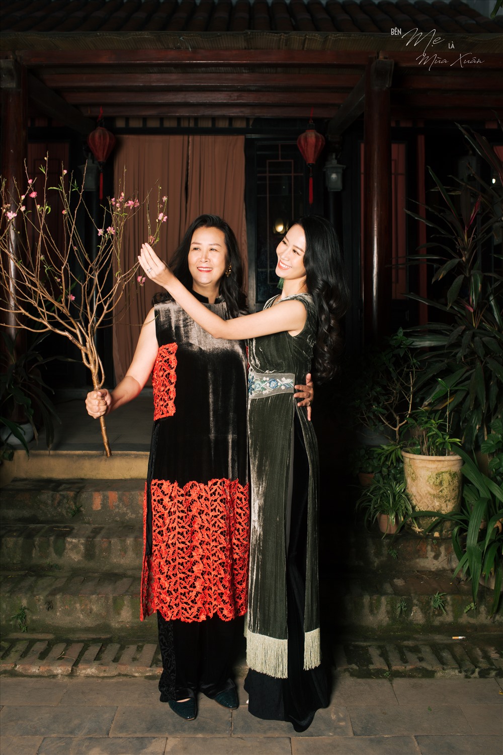Hoa hậu Dương Thuỳ Linh cũng chia sẻ về Tết bên gia đình.