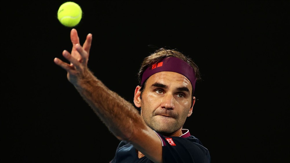 Federer toát mồ hôi mới có vé đi tiếp. Ảnh: Getty.