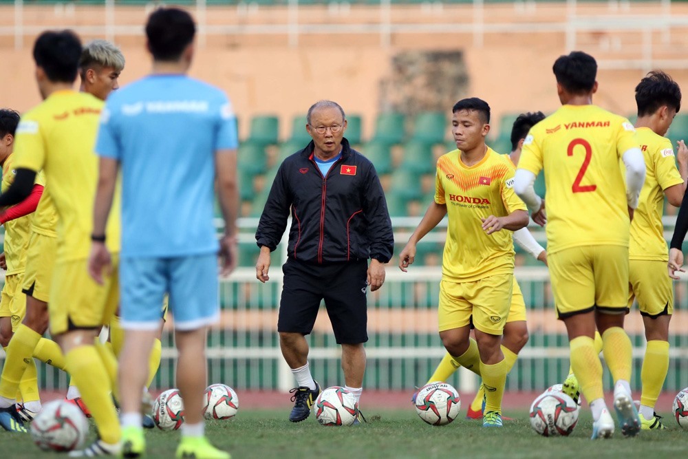 Huấn luyện viên Park Hang-seo sẽ có những tính toán kỹ lượng cho giải đấu tại Thái Lan. Ảnh: H.P