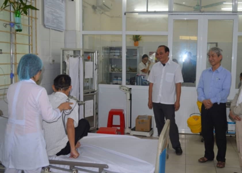 Lãnh đạo Trung tâm Kiểm soát bệnh tật tỉnh Thái Bình trực tiếp chỉ đạo đơn vị y tế tuyến cơ sở về chủng virus mới Corona.