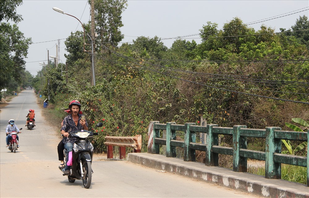 Xã Trung An, huyện củ Chi là địa bàn giáp ranh nhiều huyện, thành phố của Bình Dương, chỉ cách con sông Sài Gòn.