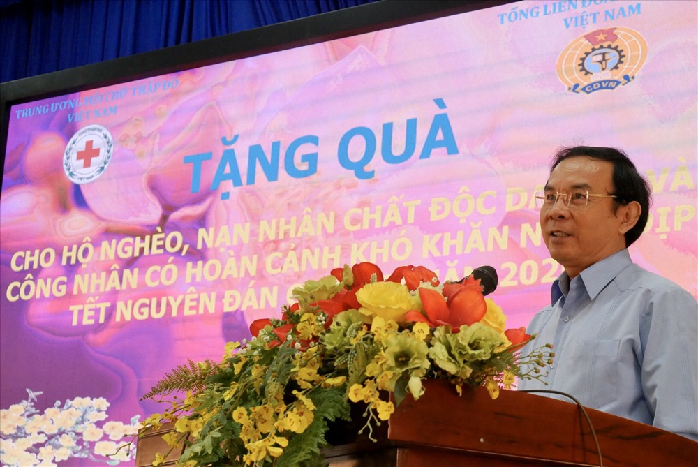 Đồng chí Nguyễn Văn Nên phát biểu tại buổi lễ. Ảnh Anh Tú