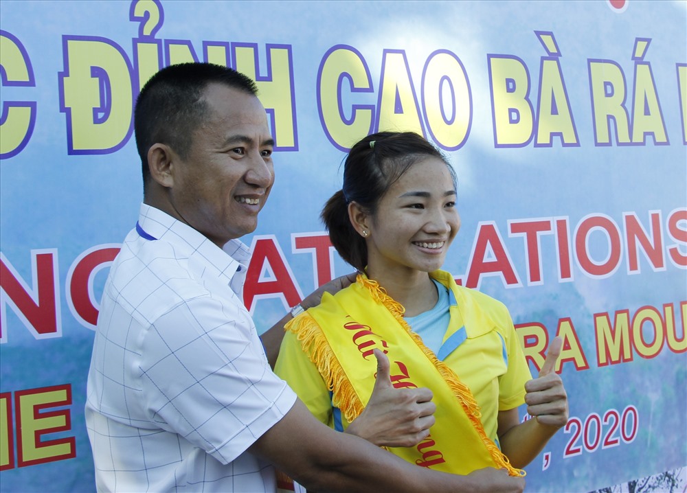 Nguyễn Thị Oanh về nhất hệ đội tuyển nữ.