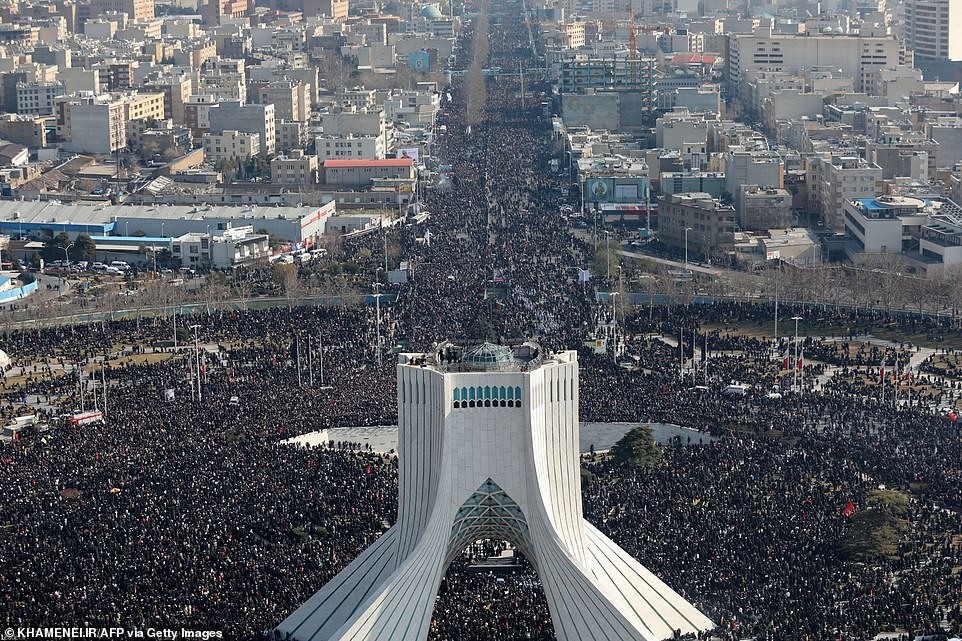 Cái chết của tướng Soleimani gây xúc động mạnh với người dân Iran. Ảnh: AFP