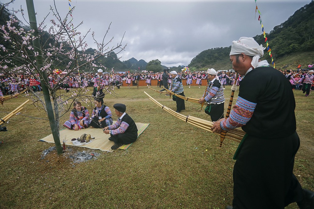 Lễ hội được phục dựng và tổ chức luân phiên tại hai xã Pà Cò và Hang Kia huyện Mai Châu.