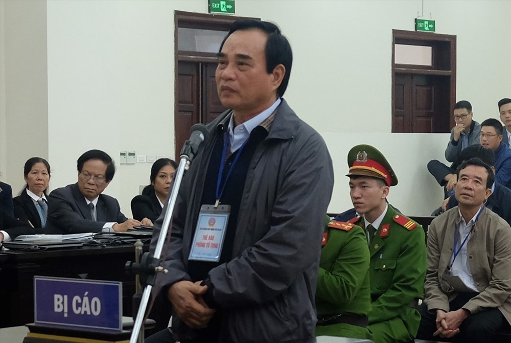 Bị cáo Văn Hữu Chiến, cựu chủ tịch UBND TP.Đà Nẵng.