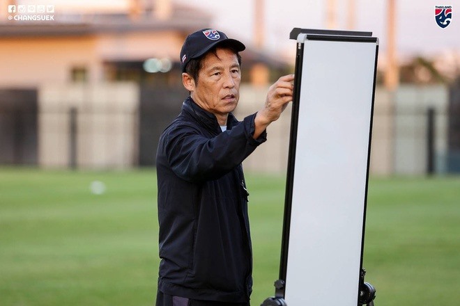 Ông Nishino đang được kỳ vọng lớn ở giải đấu trên sân nhà Thái Lan. Ảnh: changsuek