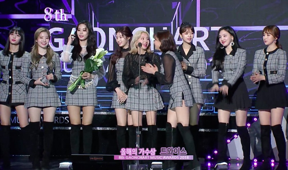 Twice tham dự lễ trao giải của Gaon - Ảnh : Twice Viet Fan