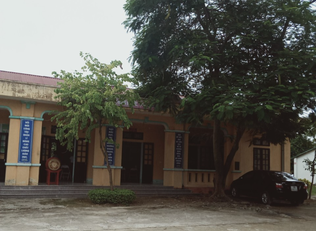 Bà Đặng Thị Thanh Xuân đã dùng thước gỗ đánh nhiều em học sinh tại phòng học lớp 7B - Trưởng THCS Xương Thịnh. Ảnh: Long Nguyễn.
