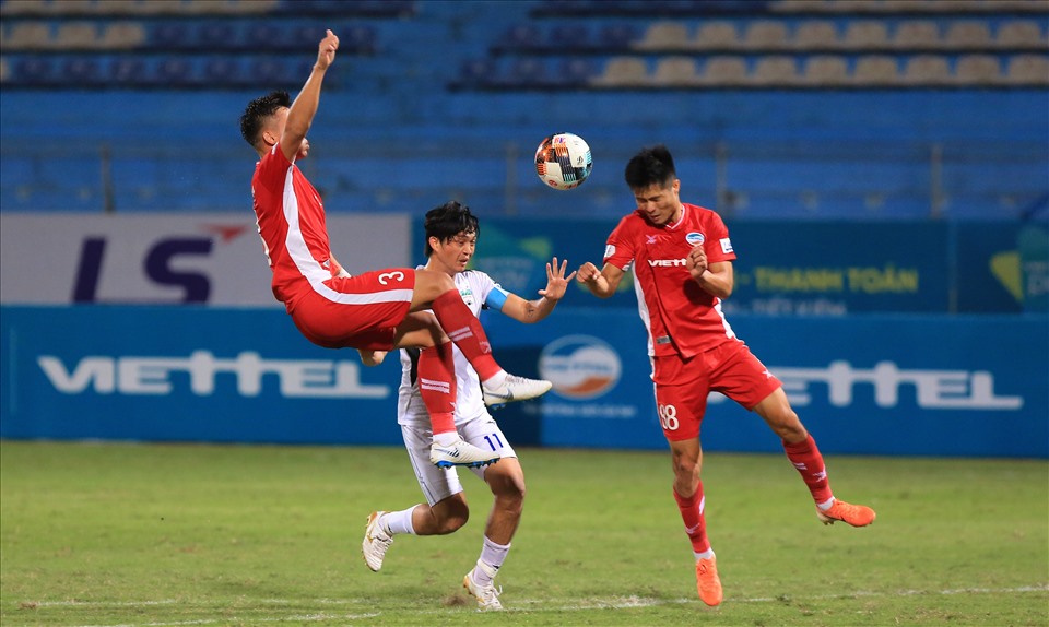 Cầu thủ người Thái Bình luôn có mặt ở những điểm nóng nhất.