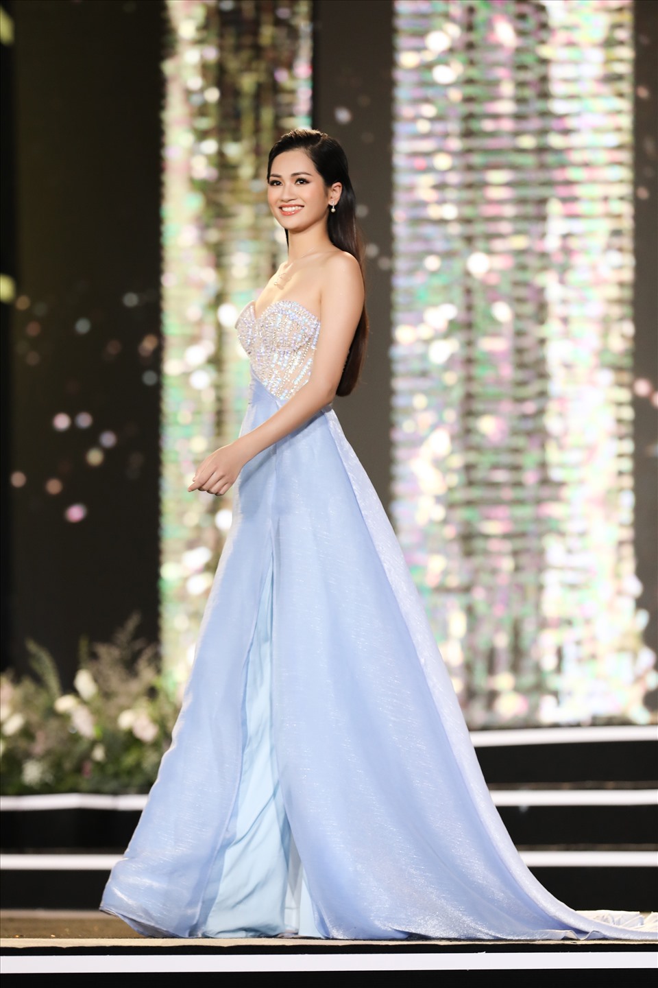 Được gọi tên cho top 35, Thu Phương chắc chắn sẽ toả sáng hơn nữa tại chặng cuối của Hoa hậu Việt Nam 2020. Ảnh: HHVN.