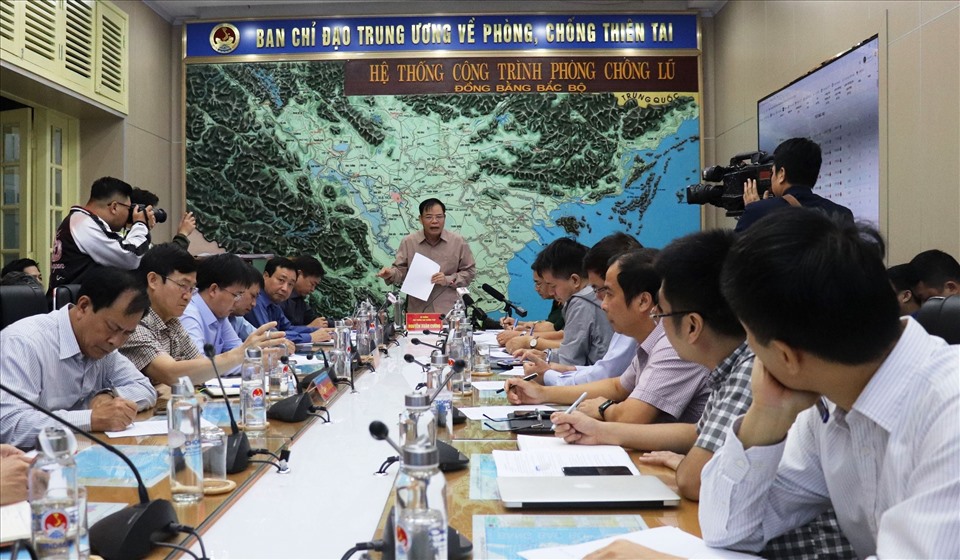 Ban Chỉ đạo Trung ương về PCTT họp khẩn ứng phó với bão soso6. Ảnh: Vũ Long