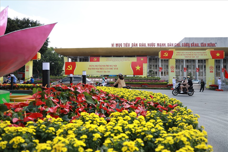 Chiều nay, 11.10, Đại hội đại biểu lần thứ XVII Đảng bộ (nhiệm kỳ 2020-2025) thành phố Hà Nội tiến hành phiên trù bị.