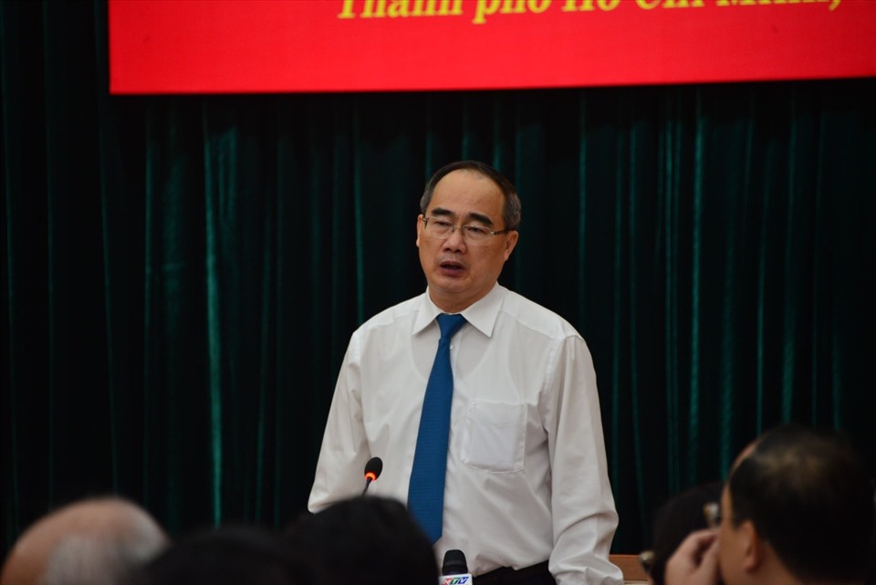Bí thư Thành ủy TPHCM Nguyễn Thiện Nhân phát biểu tại hội nghị.  Ảnh: Minh Quân