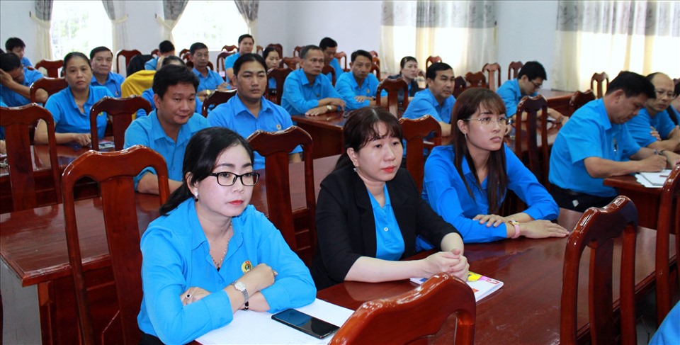 Các học viên tham gia lớp Lý luận và nghiệp vụ công đoàn (ảnh Nhật Hồ)
