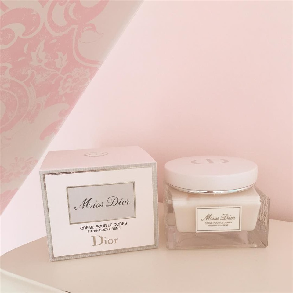 Kem Dưỡng Thể Thơm Dior Jadore Beautifying Body Cream 200ml