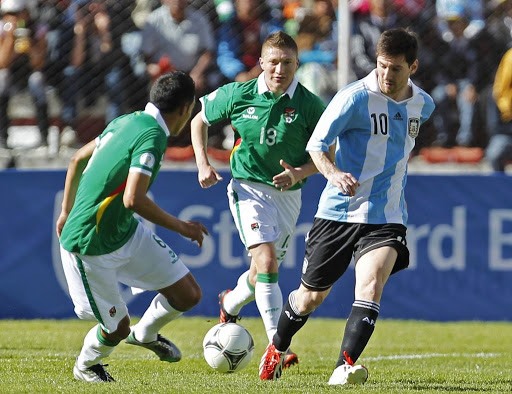 Lionel Messi và Argentina từng thua sấp mặt tại La Paz ở vòng loại World Cup 2010. Ảnh: Getty Images