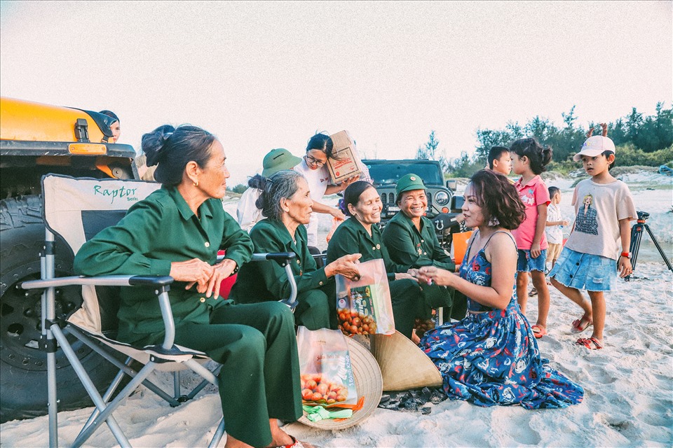Những năm gần đây, Thái Thuỳ Linh ít đi hát mà tập trung vào công tác thiện nguyện và chăm sóc gia đình. Ảnh: Nhân vật cung cấp.