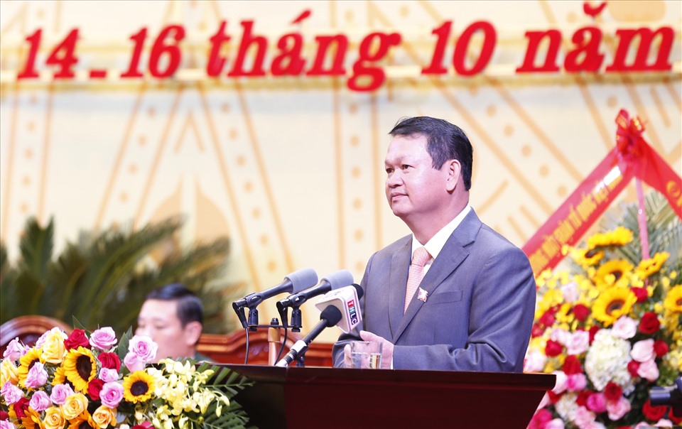 Bí thư Tỉnh ủy Nguyễn Văn Vịnh phát biểu khai mạc Đại hội.