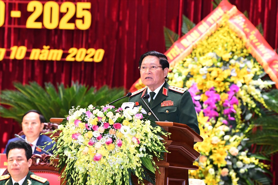 Đại tướng Ngô Xuân Lịch phát biểu chỉ đạo Đại hội. Ảnh: XT