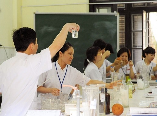 Sinh viên ĐH Dược Hà Nội phản đối cách tính điểm mới của trường