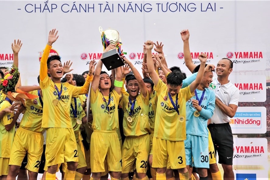 Sông Lam Nghệ An đăng quang chức vô địch U13 toàn quốc. Ảnh: T.N