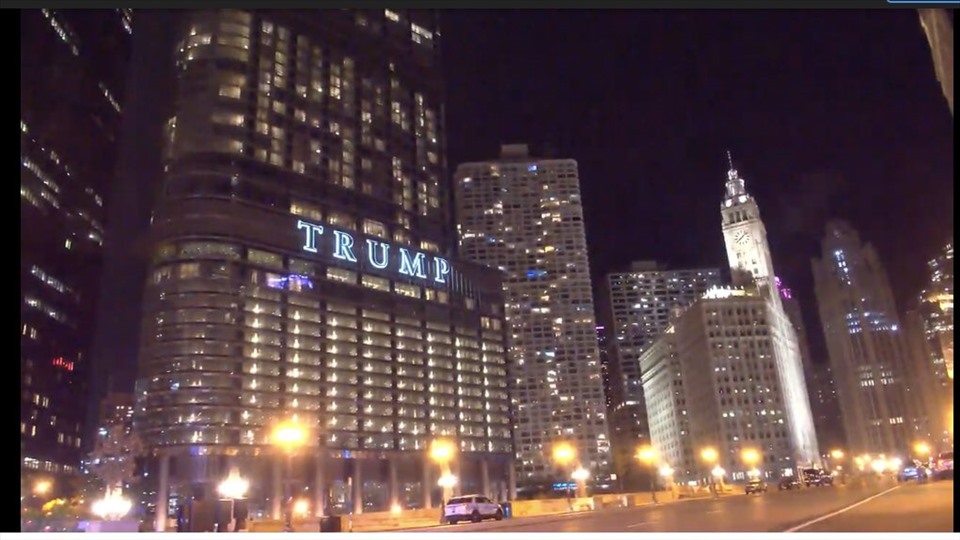 Tòa Tháp và Khách sạn Quốc tế Trump hay còn gọi là tháp Trump là một khách sạn cao cấp trong khu thương mại Chicago, Illinois, Mỹ. Ảnh: RT