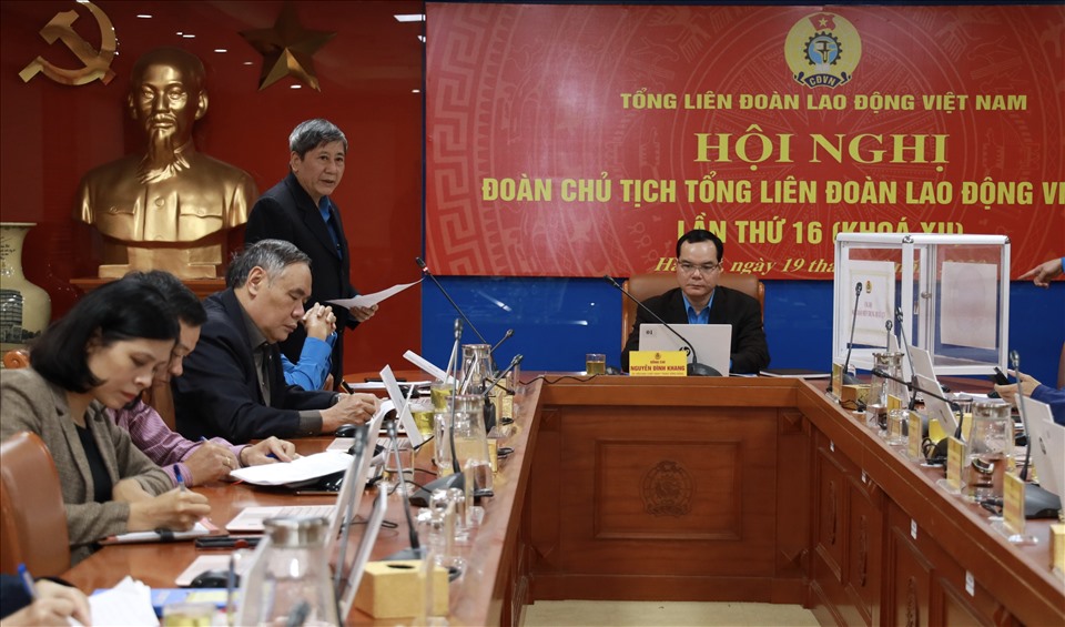 Phó Chủ tịch Thường trực Tổng LĐLĐVN Trần Thanh Hải phát biểu tại Hội nghị. Ảnh: Hải Nguyễn