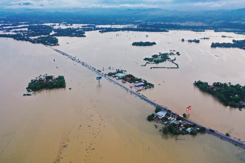 Xã Đại Cường (Đại Lộc, Quảng Nam) nằm lọt thỏm dưới hạn nguồn sông Vu Gia. Mỗi đợt mưa lũ, nước sông dâng cao gây ngập lụt hàng trăm nhà dân.