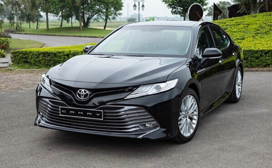 Toyota Camry Hybrid 2020 có nhiều cải tiến về ngoại thất. Ảnh: Toyota Việt Nam