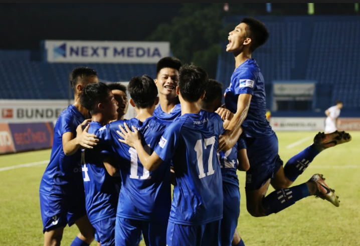 U15 Đà Nẵng đánh bại U15 PVF 3-2 ở trận đấu còn lại tại bảng B, qua đó mở rộng cơ hội đi tiếp tại Giải U15 Quốc gia - Next Media 2020. Ảnh: Next Media.
