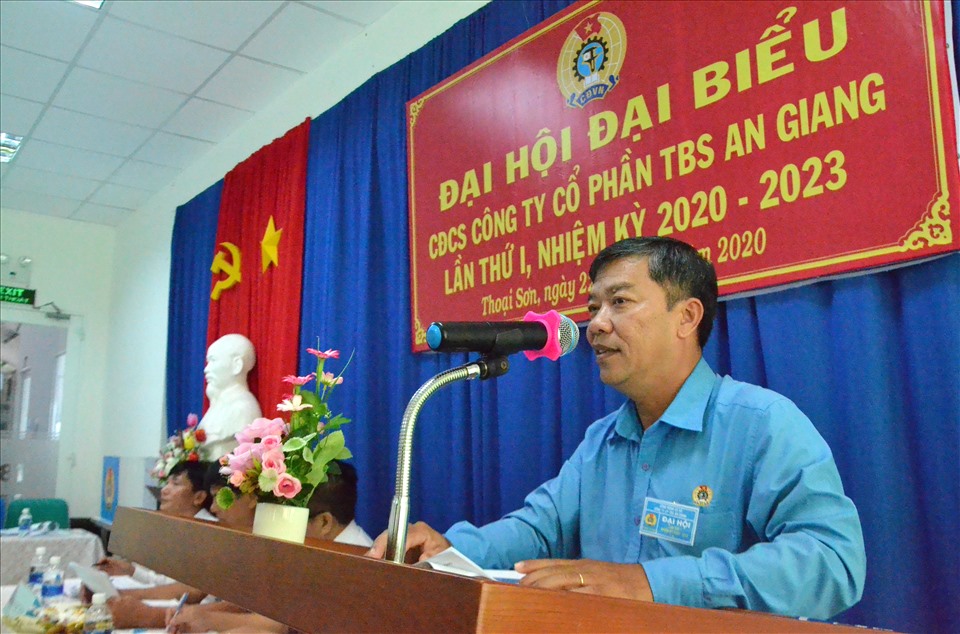 Phó Chủ tịch LĐLĐ tỉnh An Giang Nguyễn Hữu Giang. Ảnh: Lục Tùng