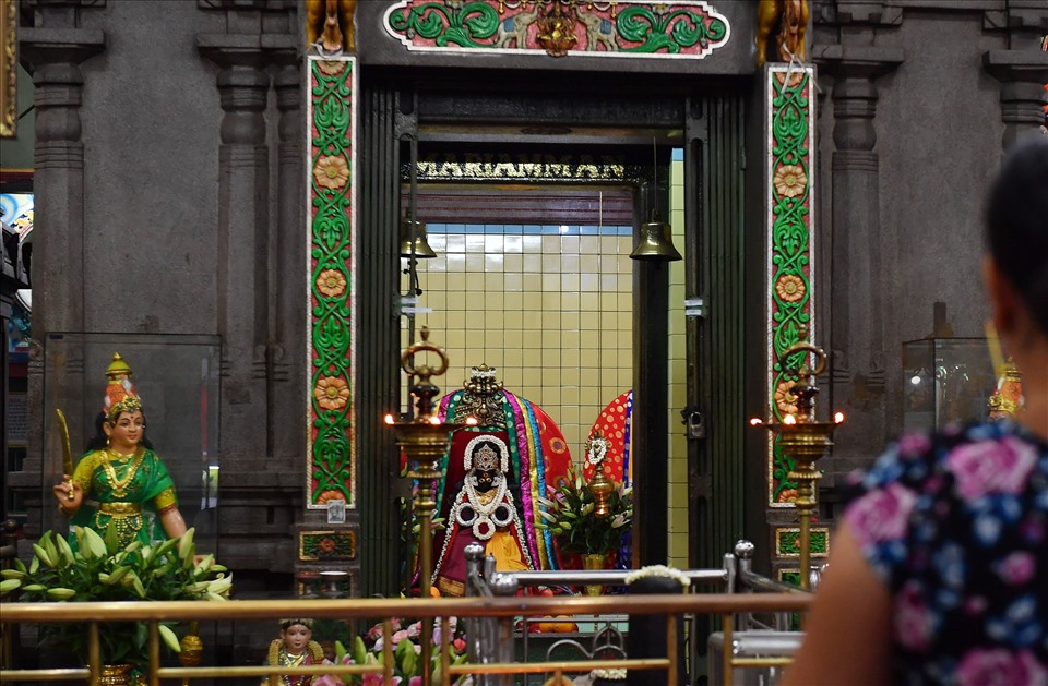 Chánh điện thờ thần Mariamman.