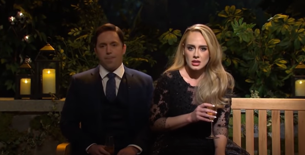 Adele hát trở lại sau 4 năm ở ẩn. Ảnh: SNL.