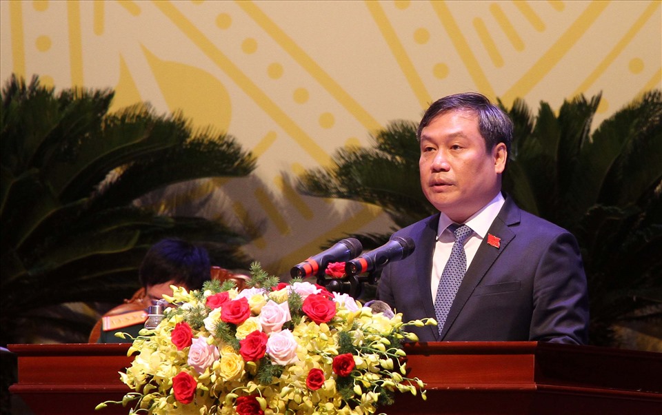 Bí thư Tỉnh ủy Quảng Bình nhiệm kỳ 2015 - 2020 Vũ Đại Thắng phát biểu tại Đại hội. Ảnh: Lê Phi Long